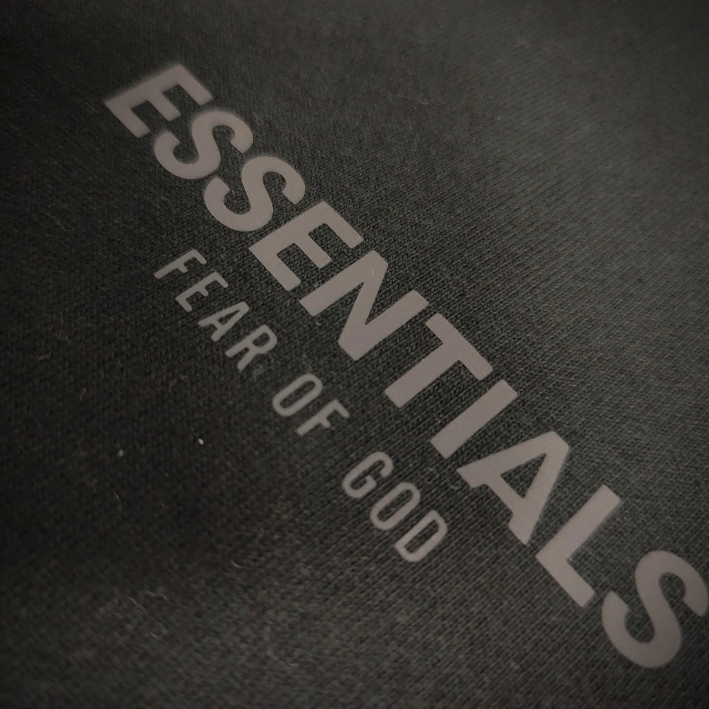 Fear of God ESSENTIALS Relaxed Sweat Shorts